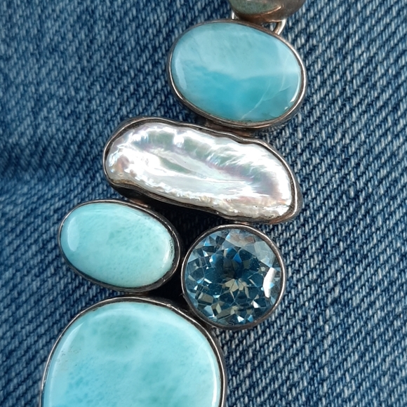 Aryo pendant - Picture 4 of 5